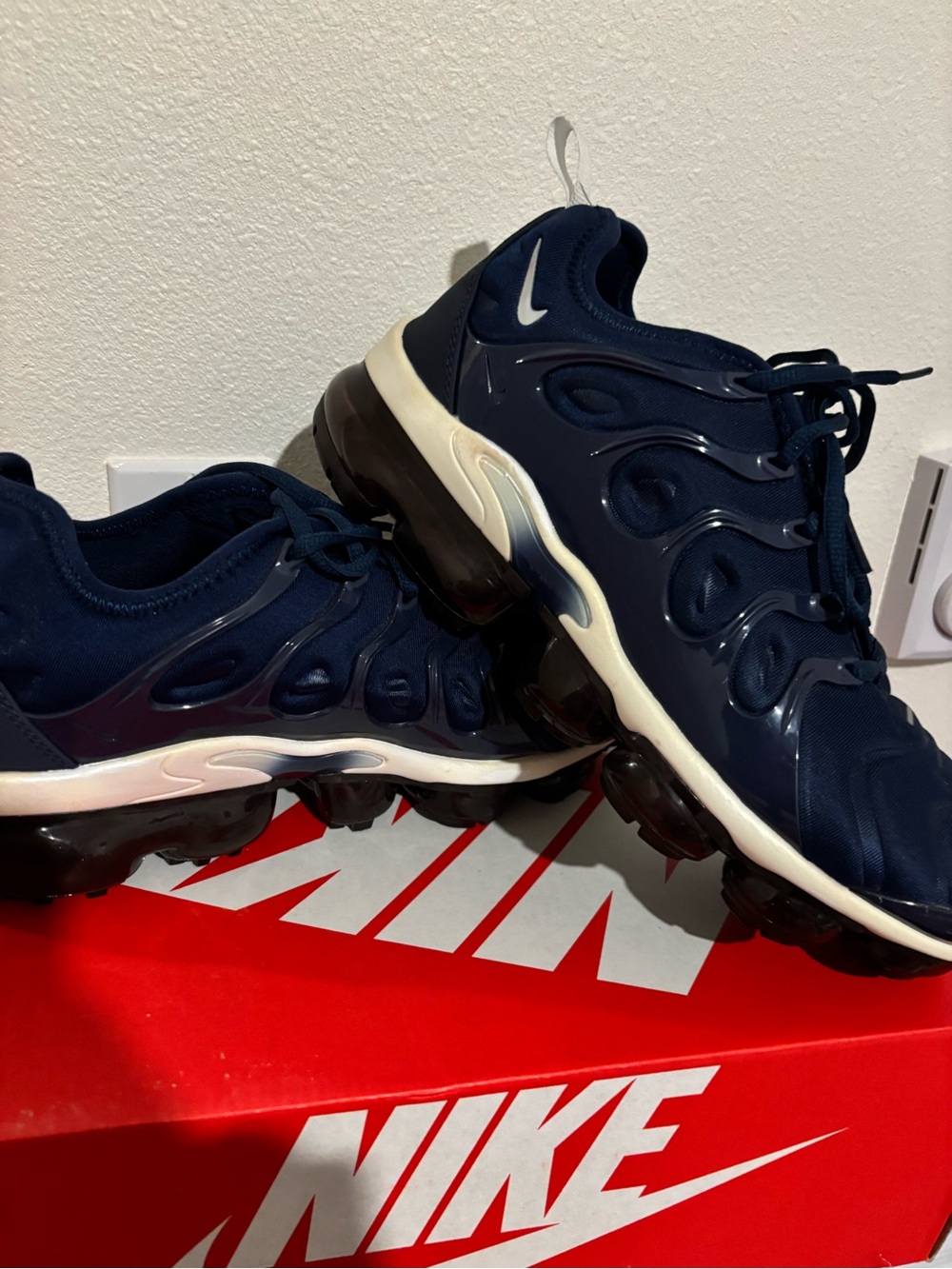 Nike Navy and White VaporMax Plus Sneakers